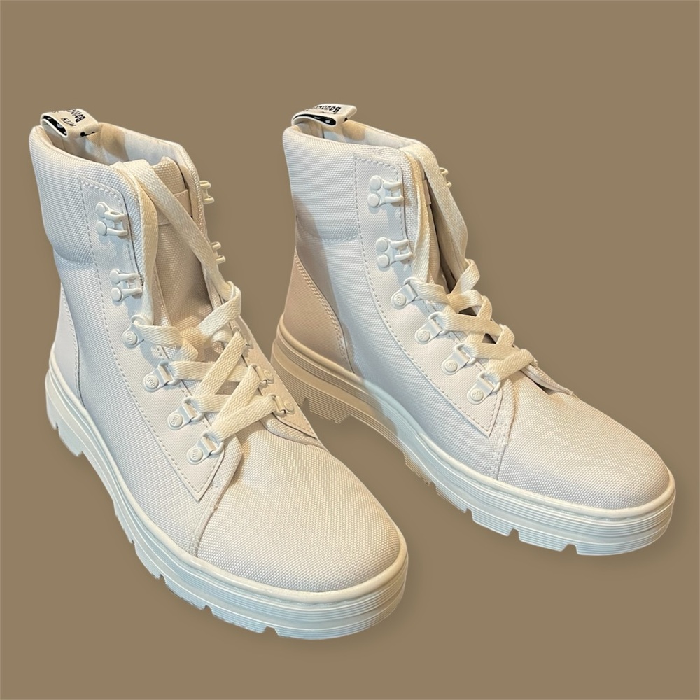High-Top Extra Tough Poly Dr Martens Airware Combs Combat Boots  - White